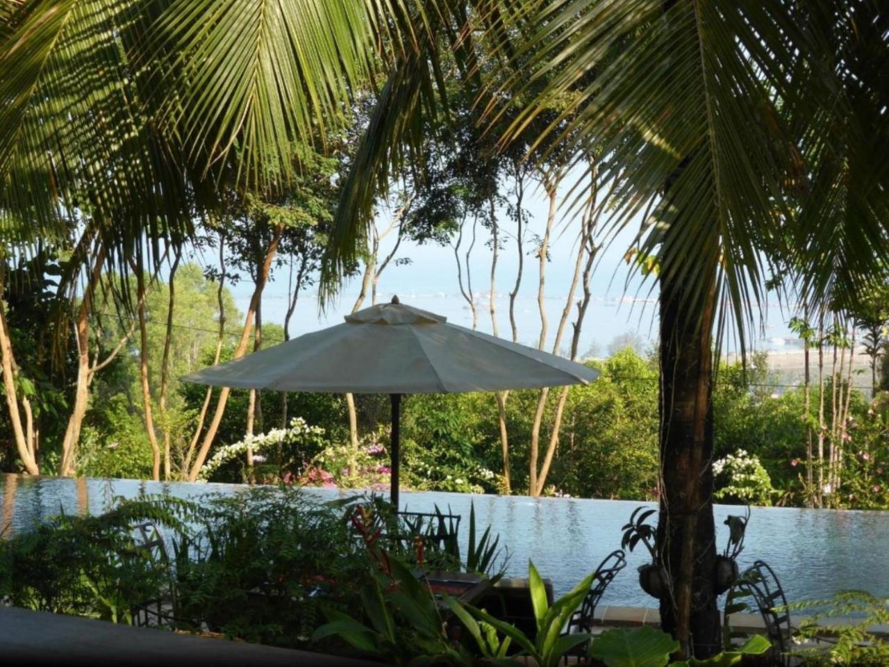 Hotel Port Hedonia Sihanoukville Exterior foto